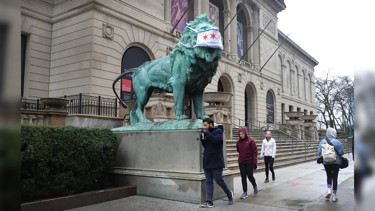 "Parece que lo peor de ómicron ha quedado atrás": Chicago levantará mandato de mascarillas y vacunación en interiores