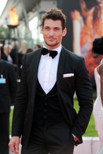 Mira lo mejor del modelo en eventos. Mira aquí más videos de Chismes.