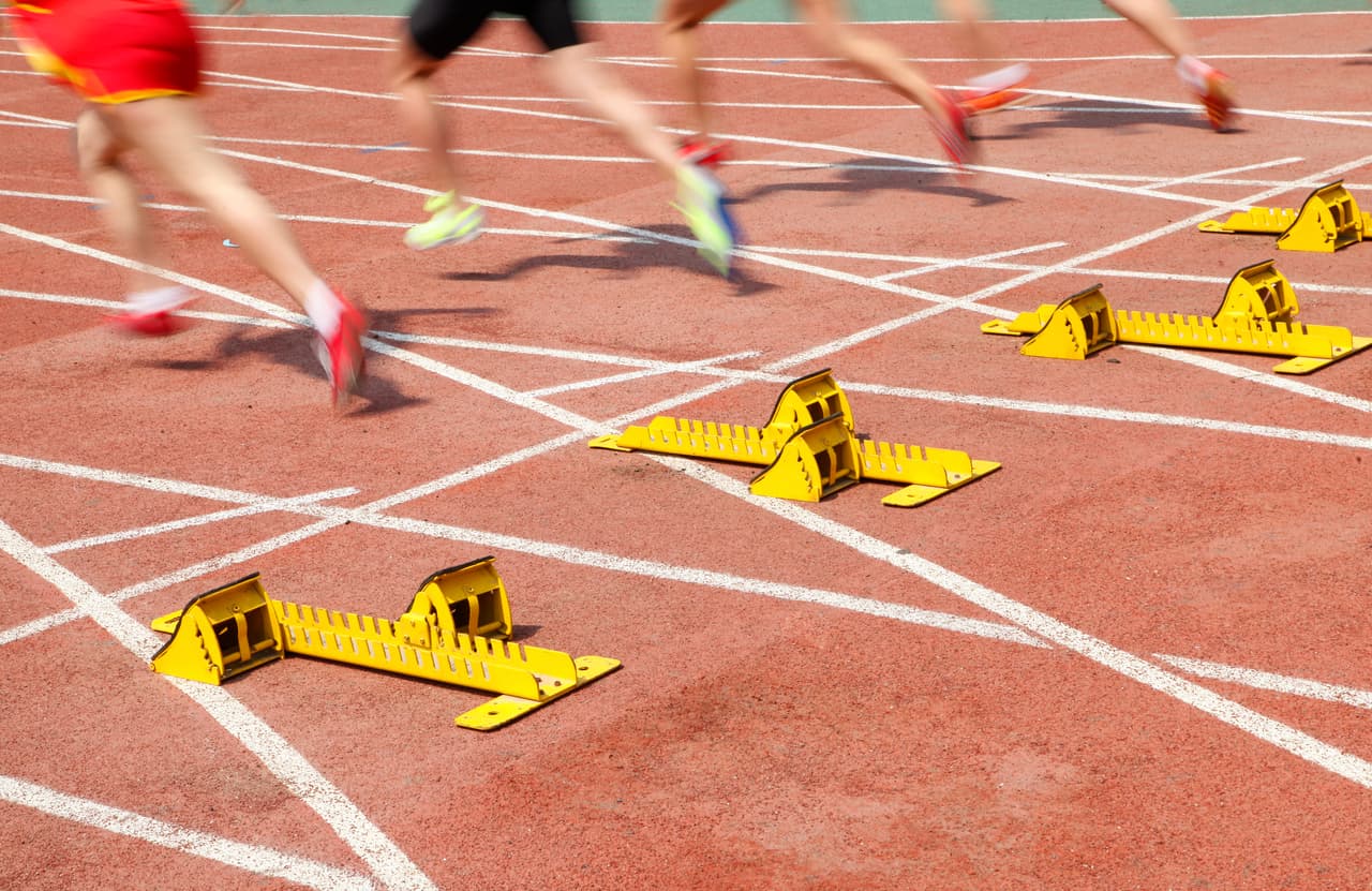 Lo mismo ocurre en competencias deportivas y de automovilismo.