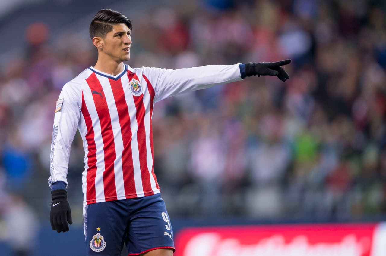 Pulido enciende los rumores en redes. ¿Se va de Chivas?