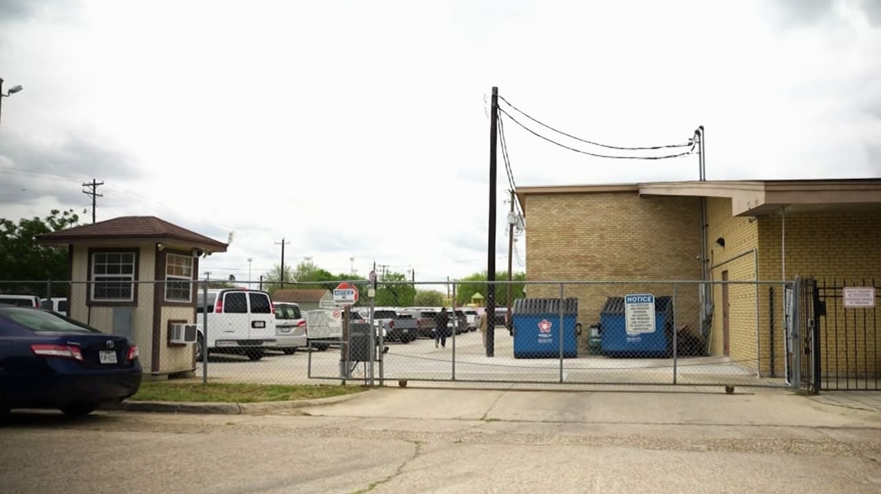 Albergue para niñas y adolescentes migrantes embarazadas en Texas enciende alertas por condiciones precarias