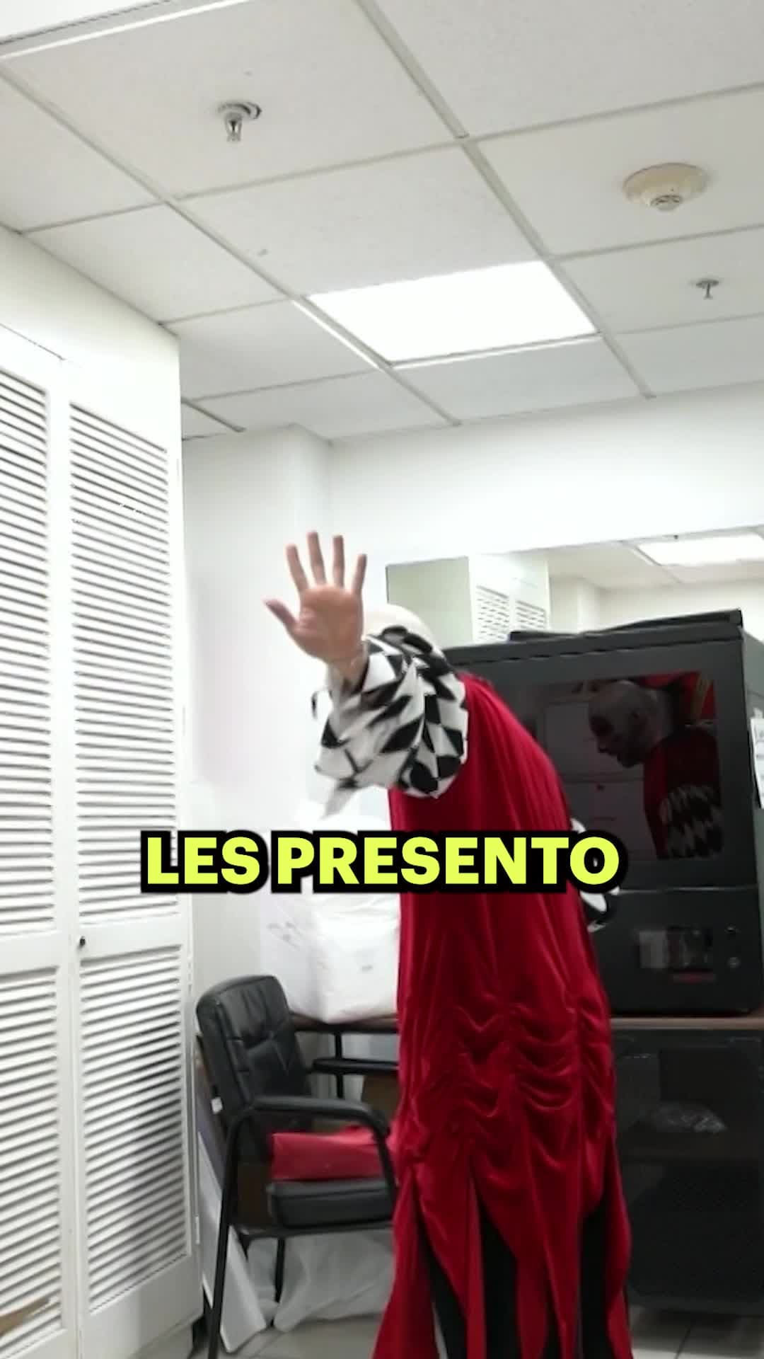 Jorge le da TREMENDO SUSTO a Tania por su cumpleaños