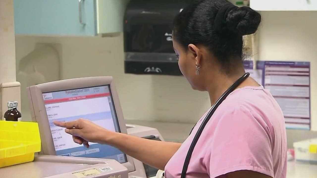 Cámara Baja aprueba extensión de subsidios bajo ‘Obamacare’: ¿qué paso sigue ahora?