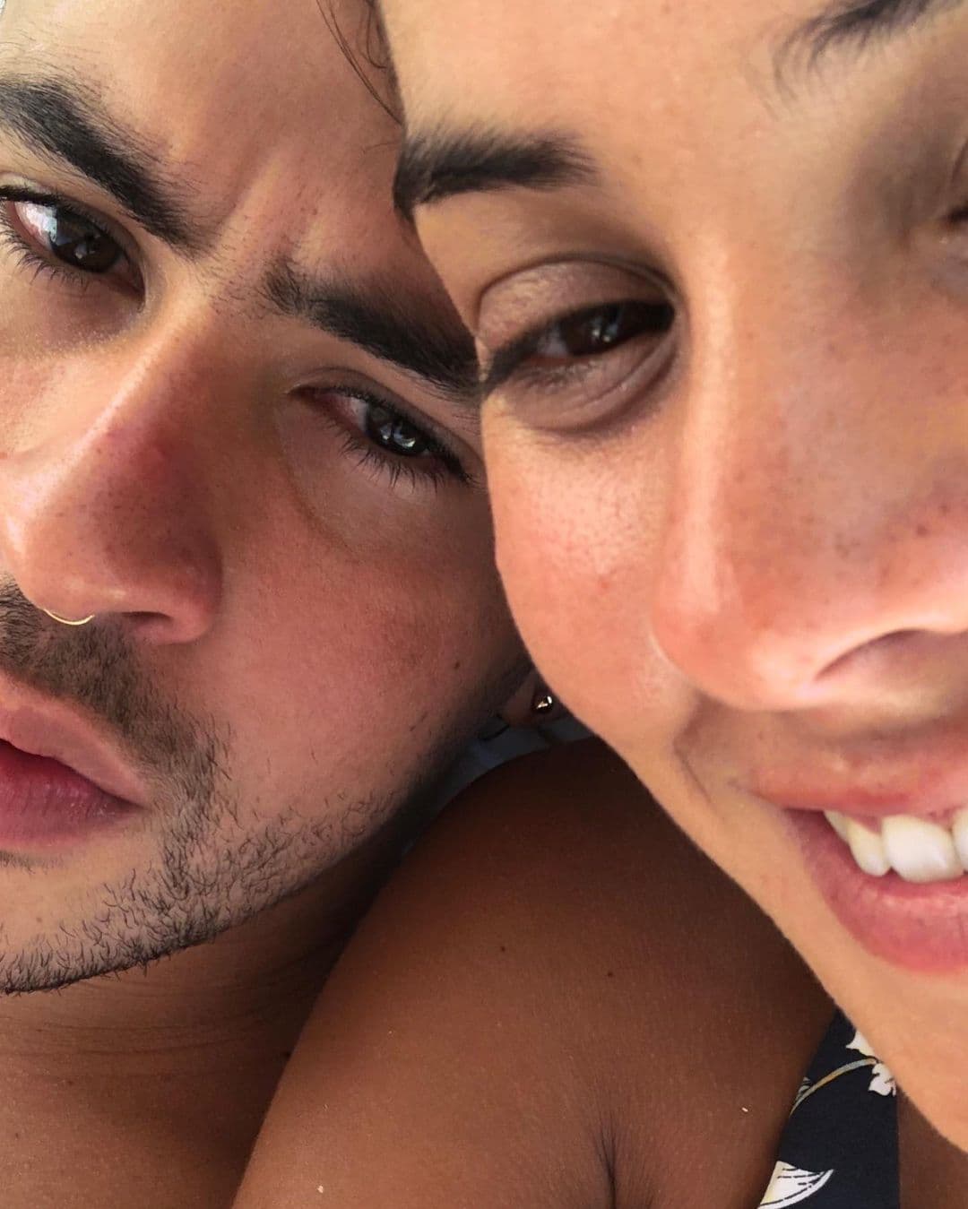 La pareja decidió ser pública el año pasado, pues atendieron varios eventos y bueno, publicando selfies en pareja.