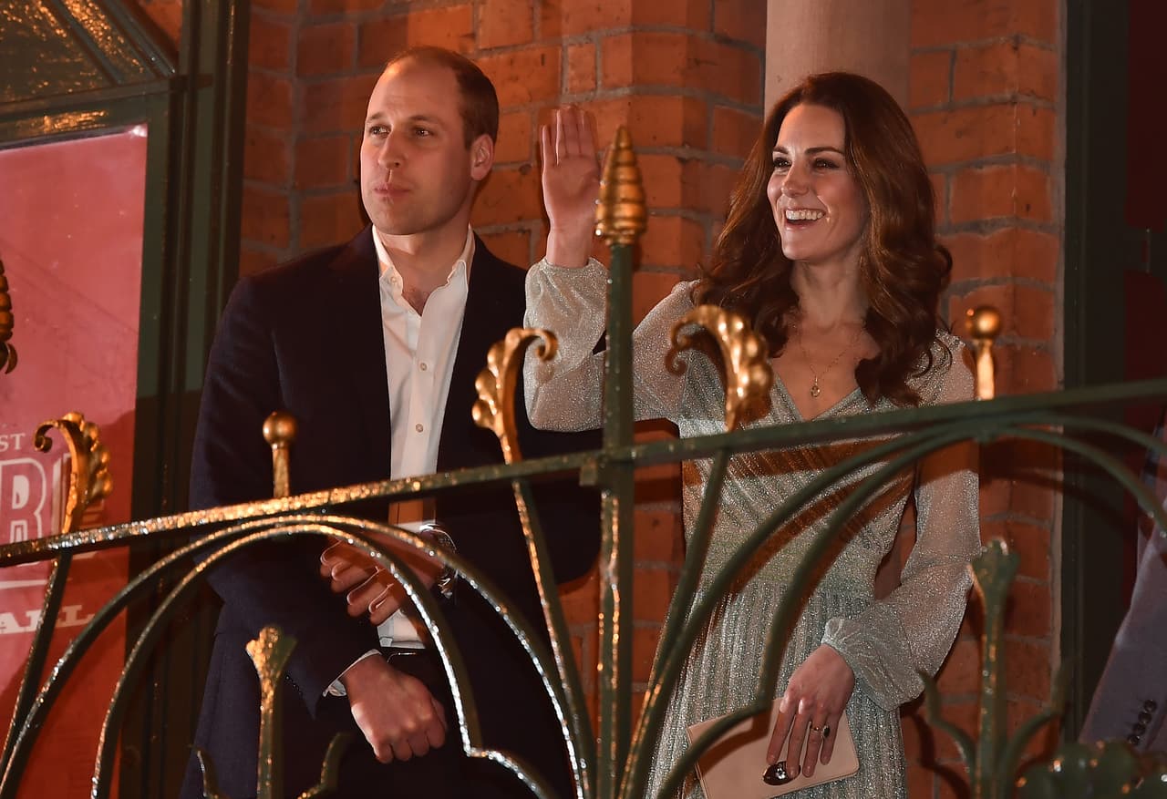 Aunque desean privacidad, los duques eligieron la isla de Mustique por ser un sitio tranquilo, pero no aislado, en el que pueden llegar a coincidir con otros viajeros, principalmente millonarios y celebridades.