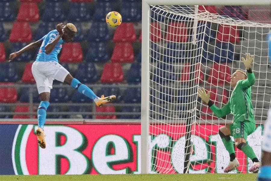 Napoli se lleva el partido ante Bologna por la mínima. Victor Osimhen fue el hombre del partido tras anotar gol al minuto 23 con asistencia del mexicano 'Chucky' Lozano y que termina dándole los tres puntos a la escuadra de Gatusso, durante la séptima jornada de la Serie A.