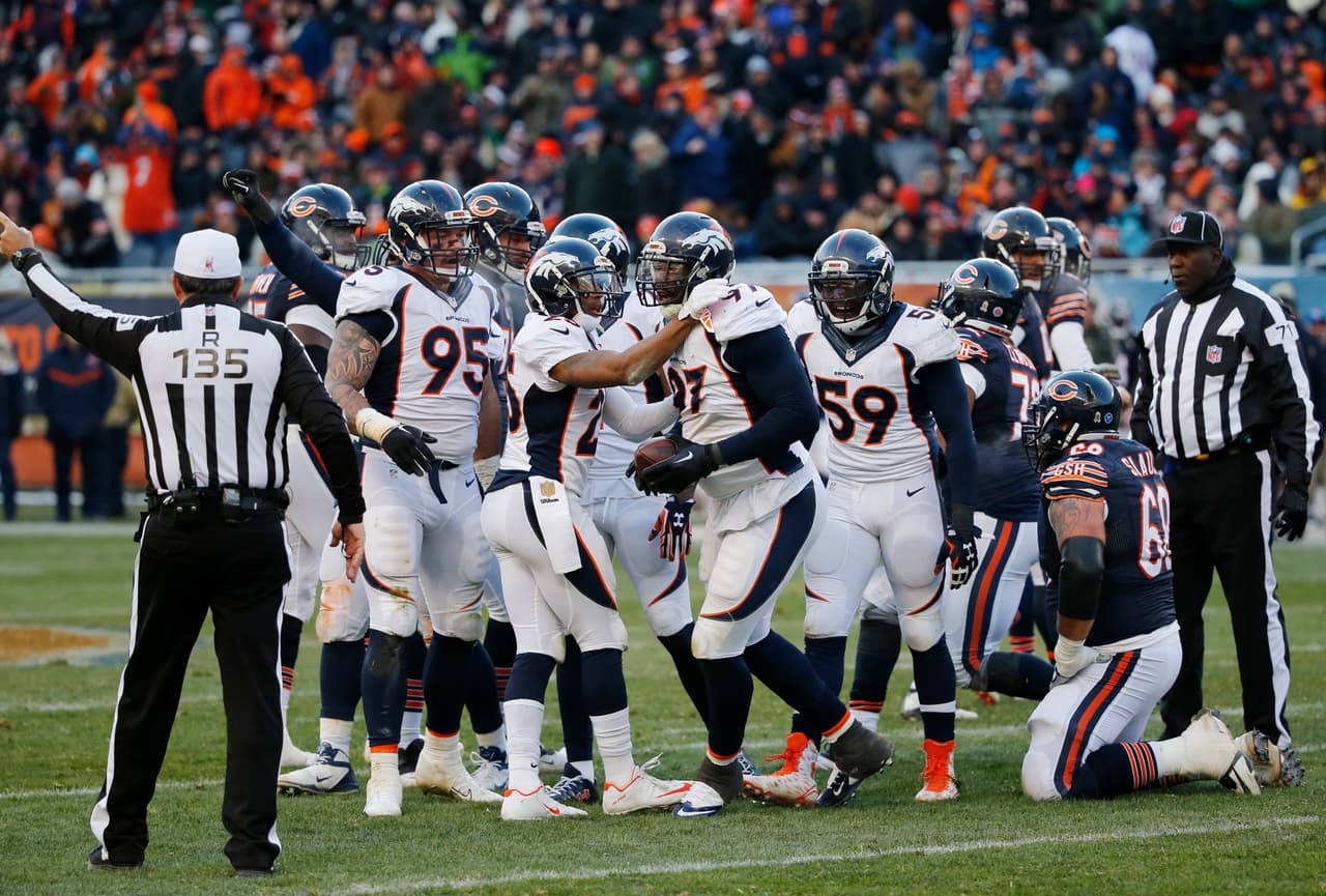 Brock Osweiler debutó como titular con una agónica victoria de los Broncos por 17-15 sobre los Bears y estas son las mejores imágenes del encuentro.