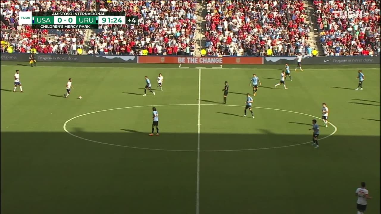 ¡TIRO ATAJADO! disparo por Darwin Núñez.