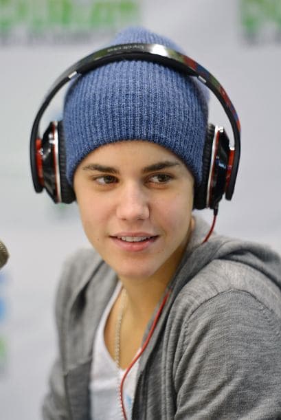 2. JUSTIN BIEBER- A pesar del gran arrastre que Justin tiene entre el público juvenil, eso no fue suficiente para llegar al primer sitio en esta lista de 'Forbes'; sin embargo, sus ingresos en 2011 y 2012 no fueron nada mínimos, por el contrario logró recaudar $55 millones.