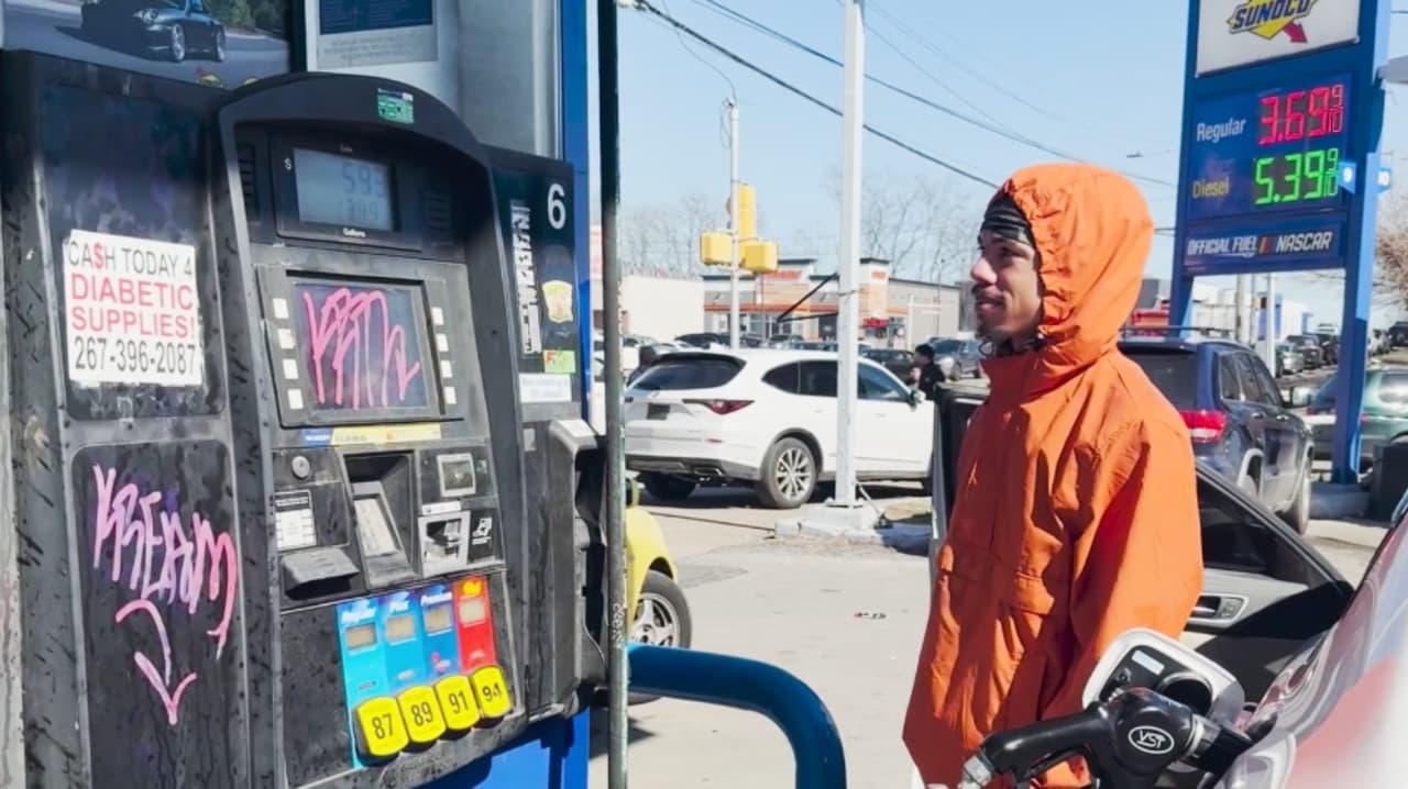 Así afecta a residentes de Filadelfia aumento de precios del petróleo por guerra con Irán