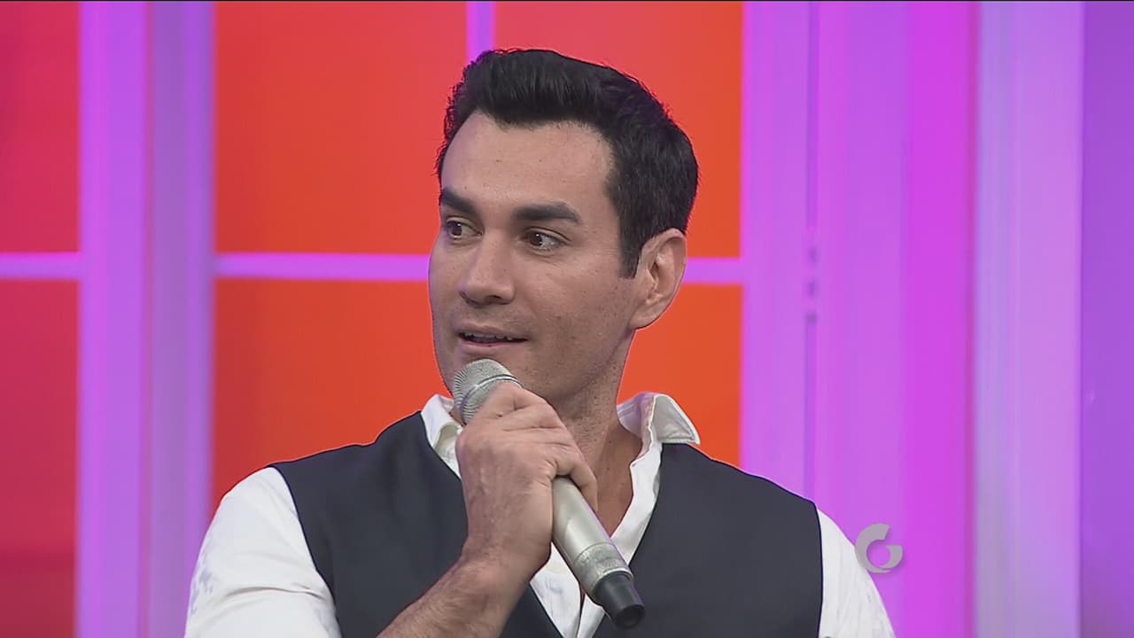 Es un hombre muy talentoso. ¿Cómo te gusta más?