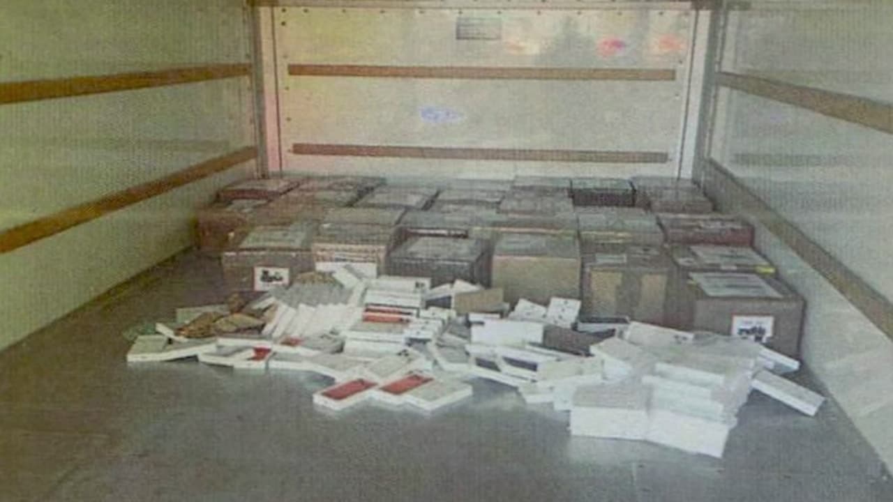 Arrestan a hombre acusado de robar dos millones de dólares en teléfonos celulares