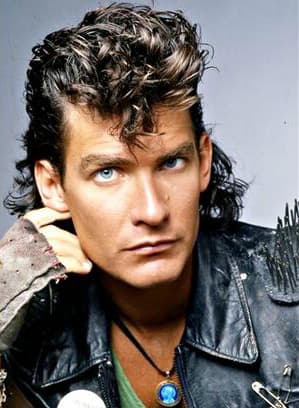 'El Memo' era pandillero y el dolor de cabeza de Maricruz, todo el tiempo la acosaba. Este personaje es hasta ahora el más emblemático de Ligarde.