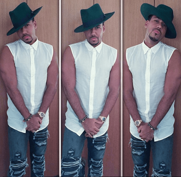 Esta fue la imagen de la polémica, en la que hasta él reconoció que se veía 'raro': "Mirando la foto bien, y analizando los comentarios, admito me veo un poco raro 😄😆.. Hay dias malos.. Sorry", añadió el artista.