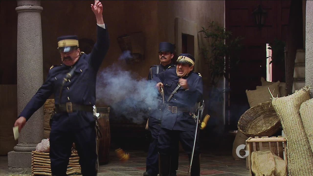 Cuando los policias llegan a su casa, sin pensarlo, Aquiles Serdán dispara en contra del Jefe de la Policía.