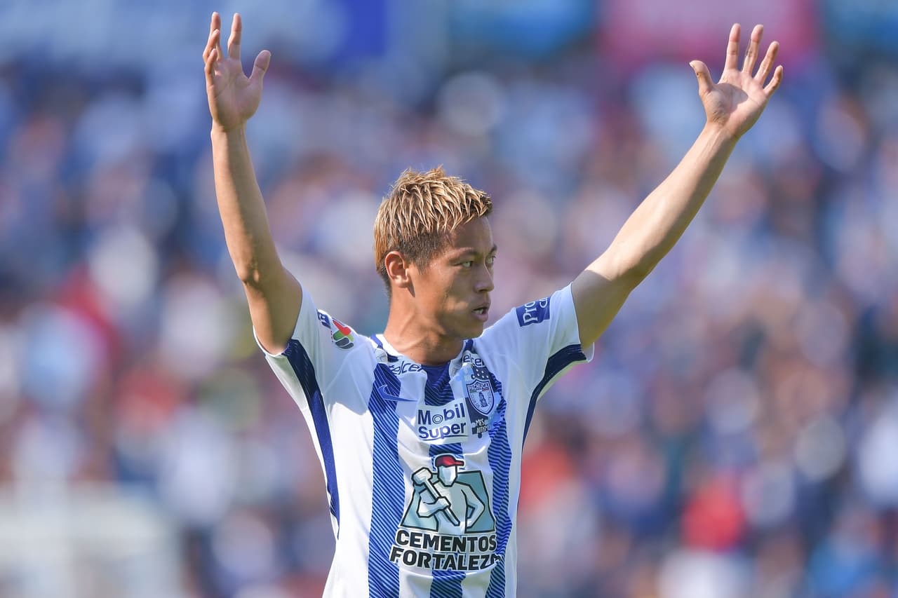 Si bien no se ha hecho oficial por el club, Marco Garcés dio a conocer que el japonés Keisuke Honda definitivamente no seguirá en el Pachuca que ya busca un nombre de peso para reemplazarlo.