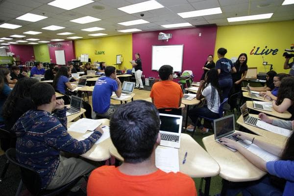 Escuelas en Florida y Texas reciben amenazas similares a las de Los Ángeles