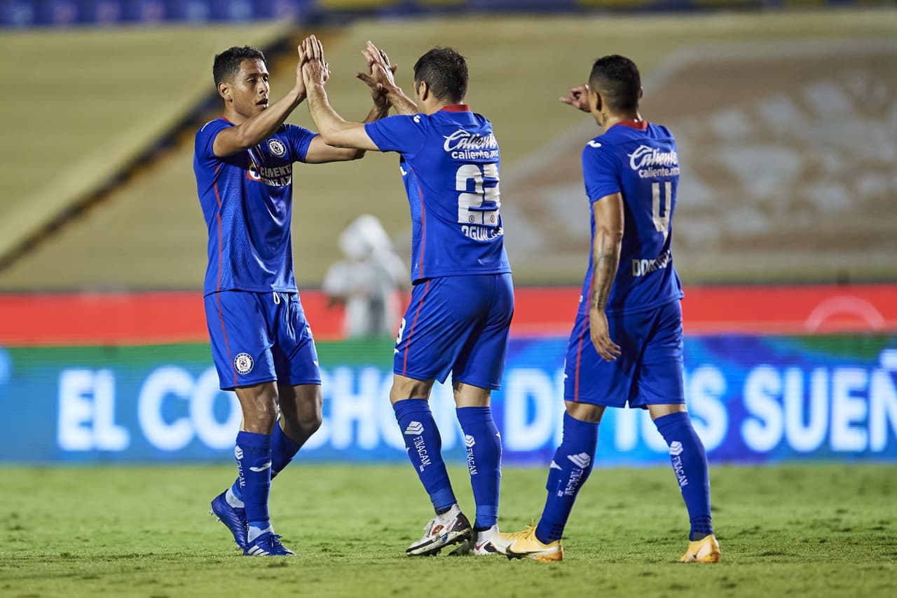 Cruz Azul vence 1-3 a Tigres en el volcán y rasguñan su pase a las semifinales.