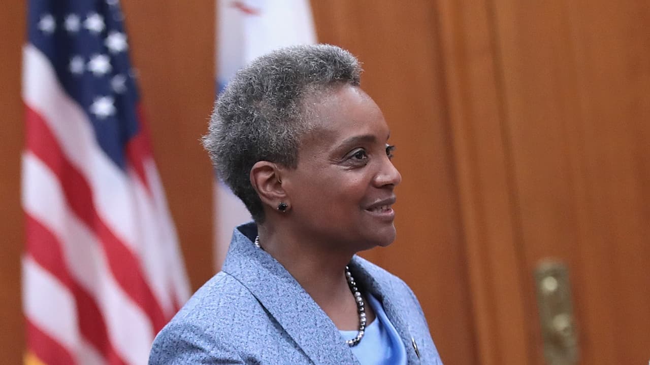 Lightfoot habla de eficiencia administrativa, reducción de gastos y la búsqueda de nuevos ingresos en su plan de presupuesto del 2020