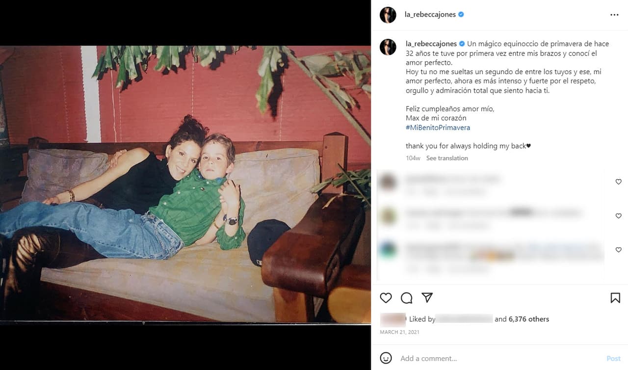 Rebecca Jones y su hijo Maximiliano.