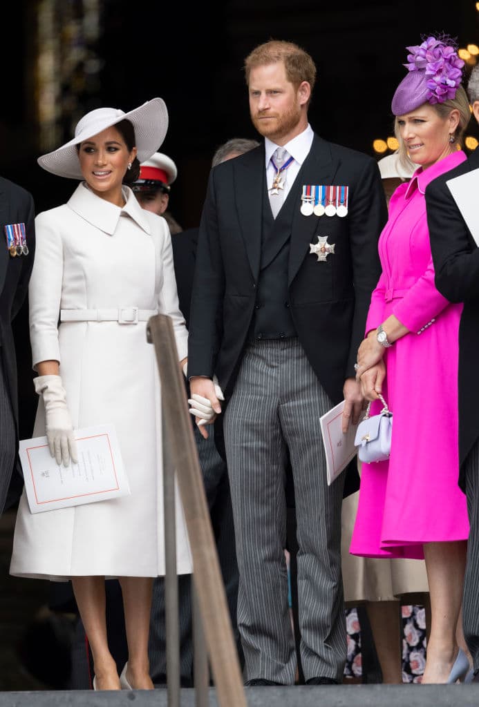 Esta es la primera aparición pública de la pareja junto a la familia real, pues en el desfile por el Jubileo de Platino no aparecieron en el balcón.
<br>