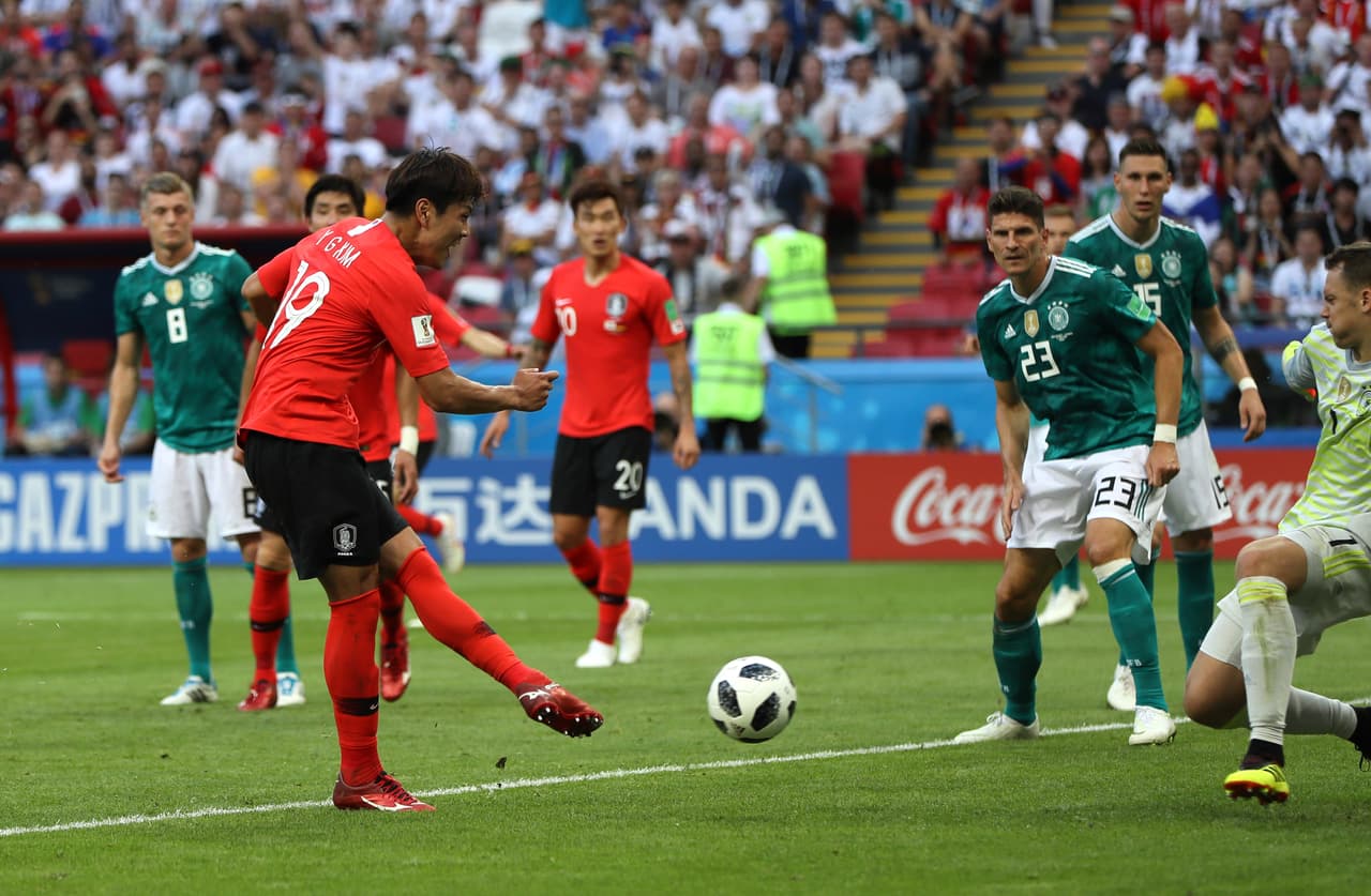 Cuando las emociones estaban en su punto más alto y se creía que Alemania llegaba al gol, apareció Kim Young-Gwon para quitarles la ilusión.