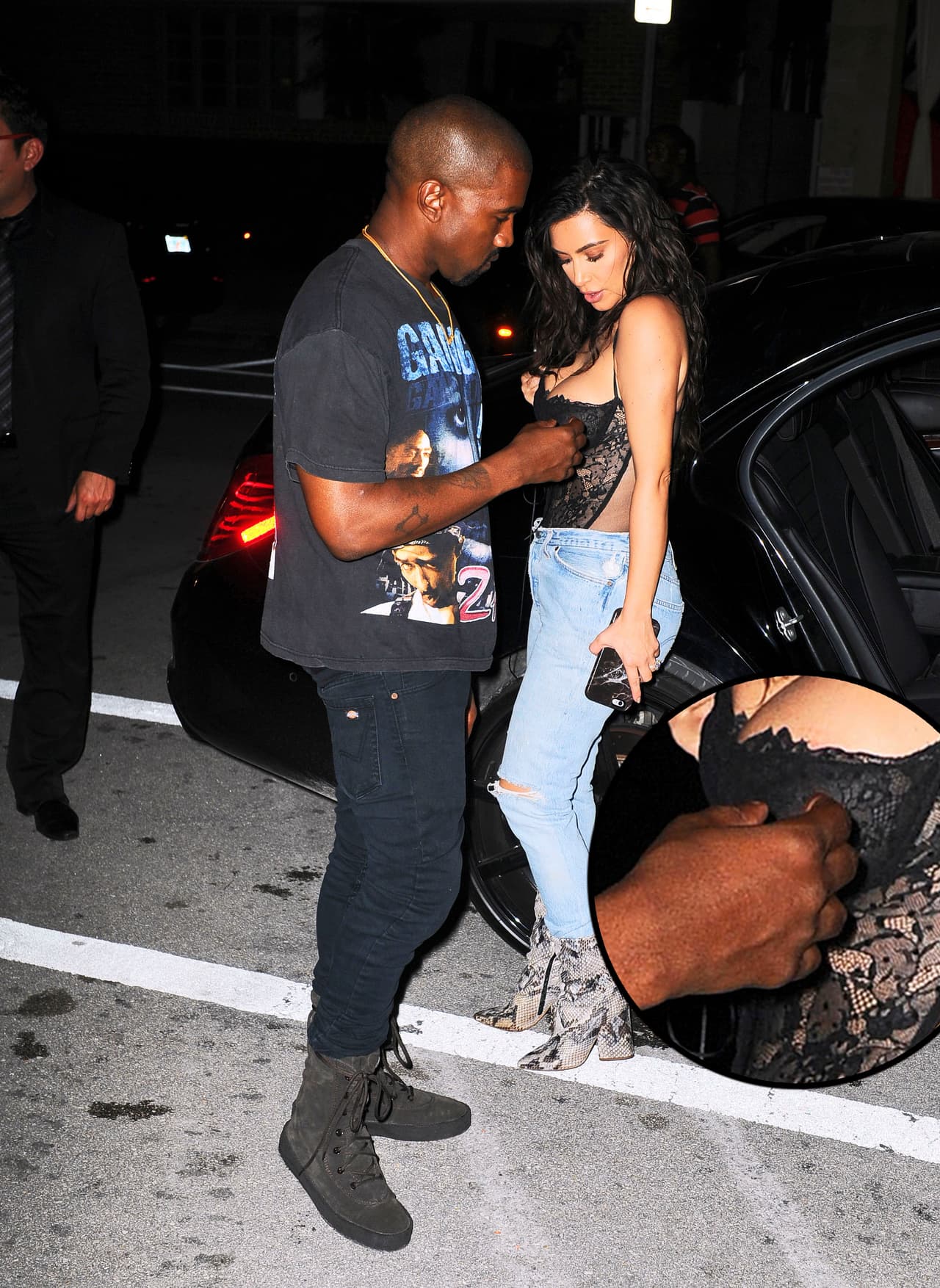 No le estaba "apachurrando" nada, solo le acomodó bien sus atributos.