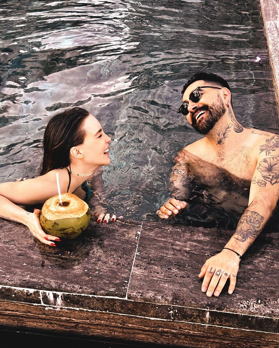 Llamó la atención que 'Beli' se mostró muy unida a Sagrav y esto se debe a que él es su amigo y compañero de trabajo.