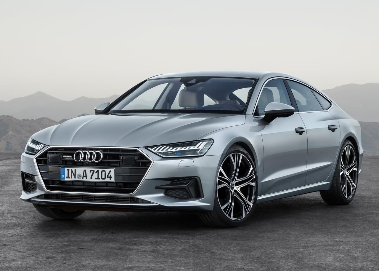 <h3 class="cms-H3-H3"><b>1er. lugar en el segmento de los carros grandes de lujo</b></h3>
<br>
<br>
<u>Audi A7</u>
<br>
<br>Puntaje general de iSeeCars: 8.2
<ul>
 <li>Puntaje de confiabilidad: 7.6</li>
 <li>Puntaje de valor retenido: 7.0</li>
 <li>Puntaje de seguridad: 10</li>
</ul>
<br>Precio promedio para una unidad con 3 años de uso: $69,541
<br>