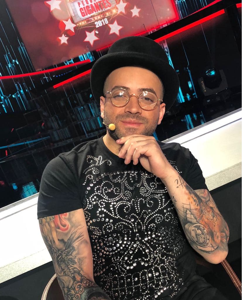 Nacho es otro que es muy original al vestirse cada domingo.