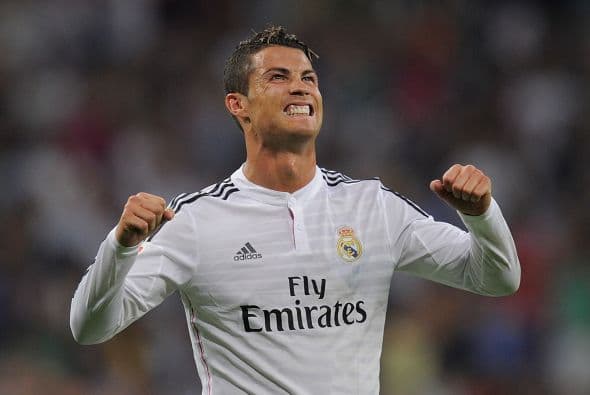 En la décima posición del prestigiado ranking tenemos a uno de los jugadores más apuestos del fútbol, Cristiano Ronaldo.