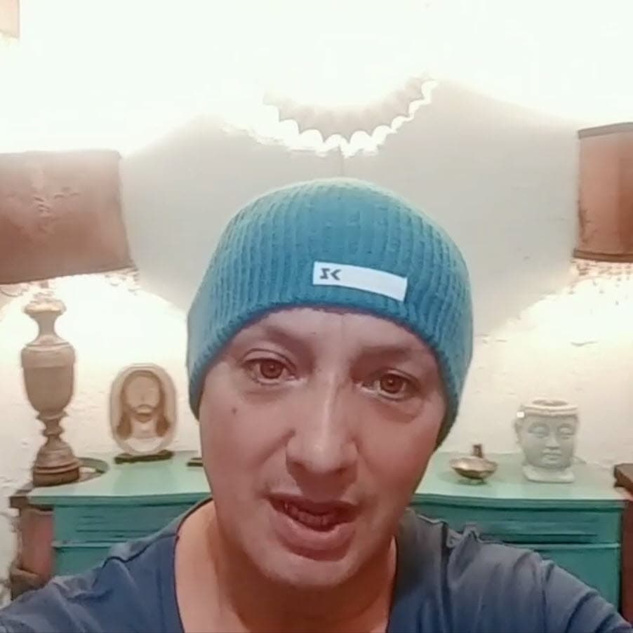 El hermano menor de 
<b>Arturo Peniche</b> vivió este calvario hace 19 años. En 2017, finalmente fue exonerado, luego de firmar cada semana en un penal en México durante 14 años al continuar con el proceso en libertad condicional.
<br>