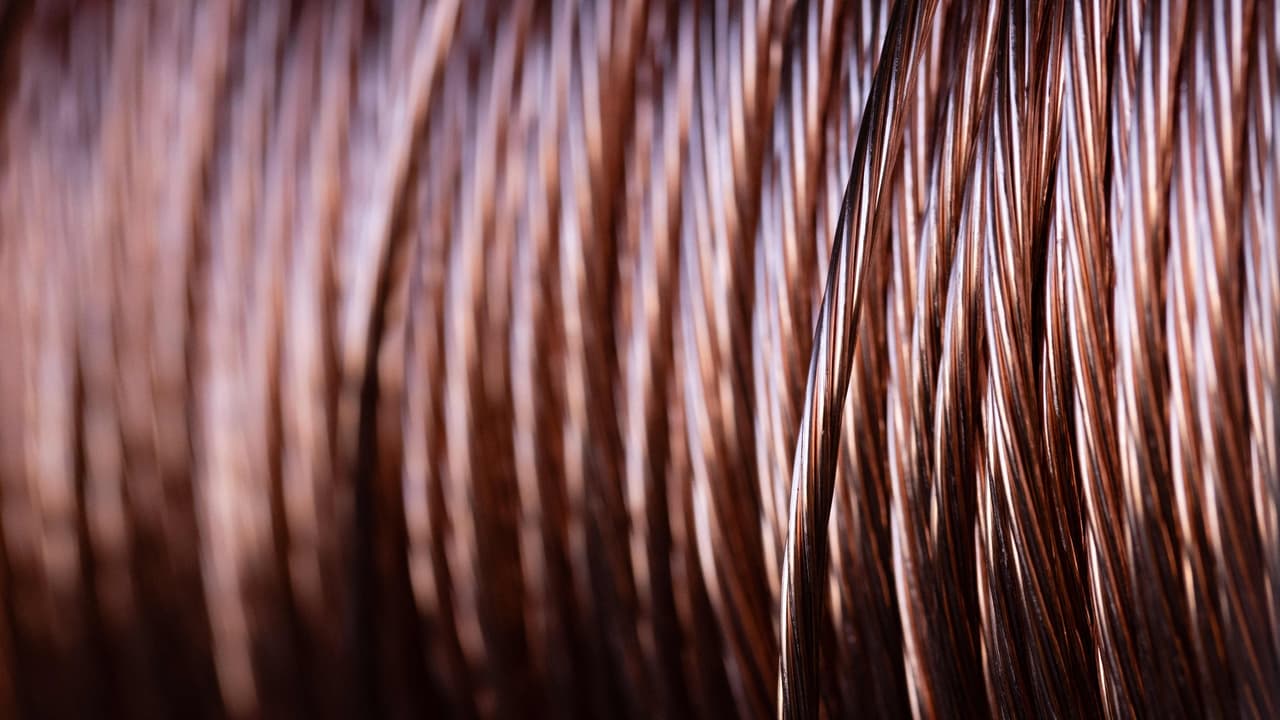 Hombre intenta robar cobre y se electrocuta, causando un apagón en Filadelfia