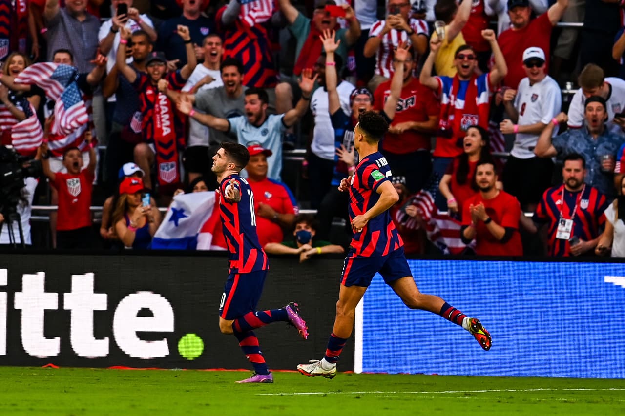 Con gran actuación de Christian Pulisic, la selección de Estados Unidos le pasó por encima a Panamá, lo eliminó y puso pie y medio en Qatar 2022 en lo que sería su regreso a una Copa del Mundo.