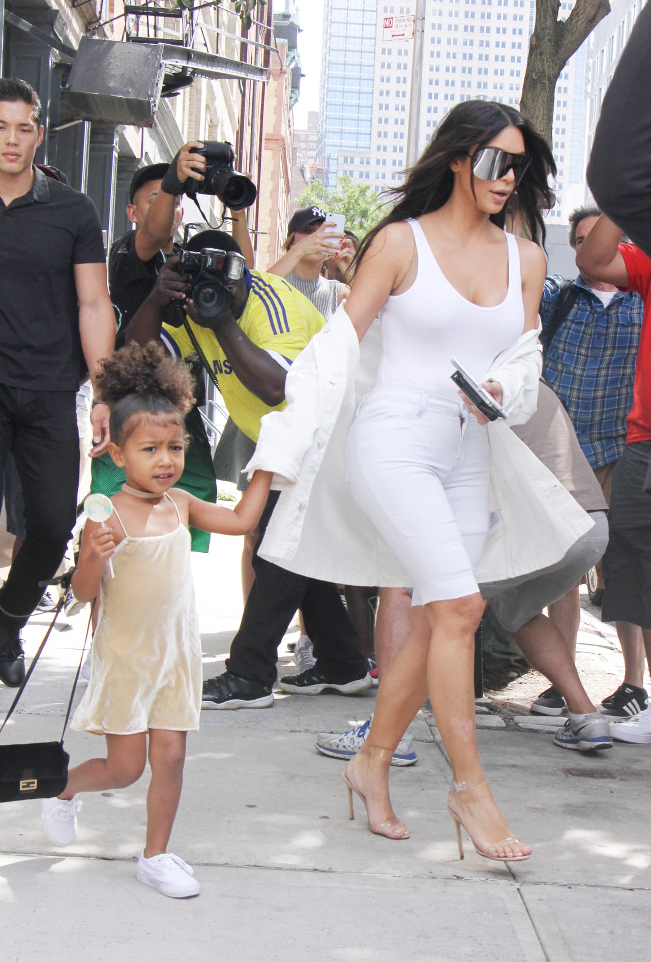 Luciendo súper fashion en la 'Gran Manzana'.