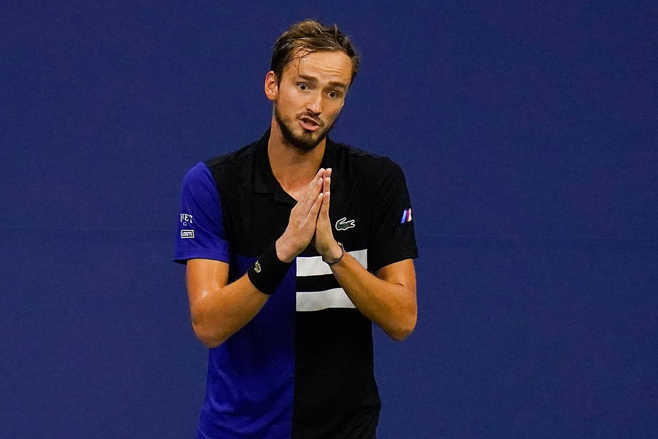 Con parciales de 6-2, 7-6 y 7-6, accedió al que será su cuarto enfrentamiento con Zverev en Grand Slam; la última ocasión, Thiem se llevó la victoria.