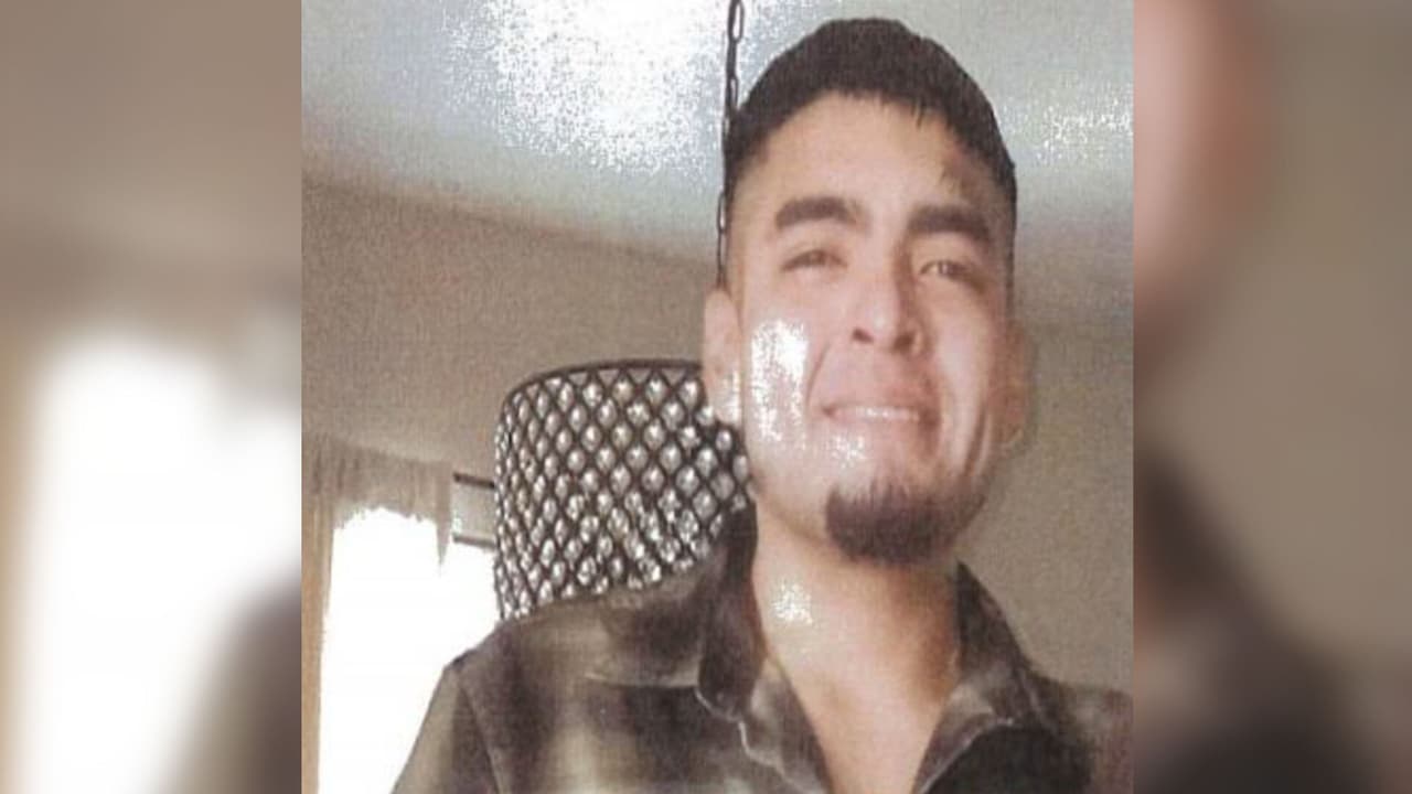 Buscan a hispano desaparecido que también es buscado por orden de arresto pendiente en Dallas 