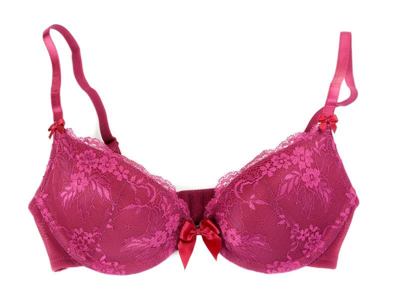 <b>Mucho busto. </b>Sácale partido a esta parte de tu anatomía con sujetadores con aros; procura encontrar la copa correcta, pues eso cambiará la manera en que te queden tus blusas.