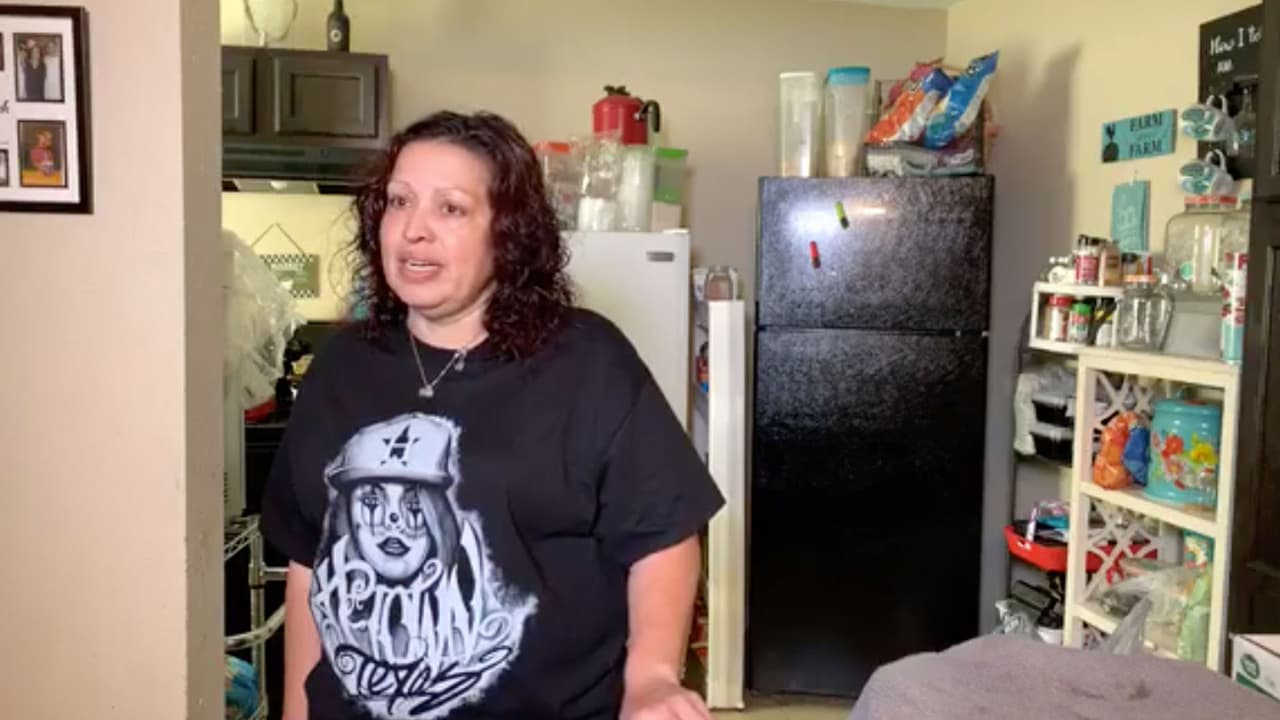 Por su parte Tina Hernández, madre de Cossio dijo que se siente muy orgullosa de su hijo.