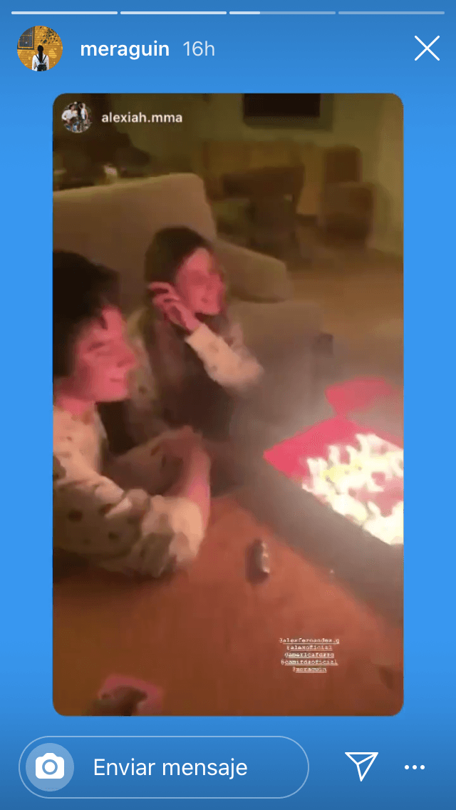 En las imágenes se les ve compartiendo la celebración. En un breve video en las historias de Instagram de Guinart, se les escucha entonar a todos las clásicas 'Mañanitas'.
