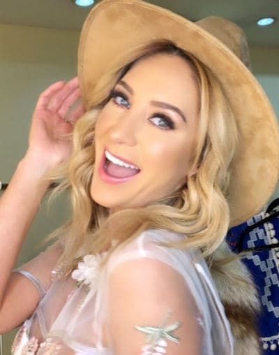 Pero Rosalba Ortiz aprovechó la ocasión para solicitar a los medios de comunicación no cuestionarla acerca de Geraldine, ni Gabriel Soto o Irina Beava.