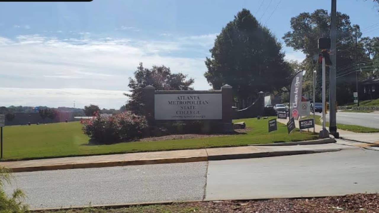 Un estudiante muere y otro resulta herido de bala en Atlanta Technical College