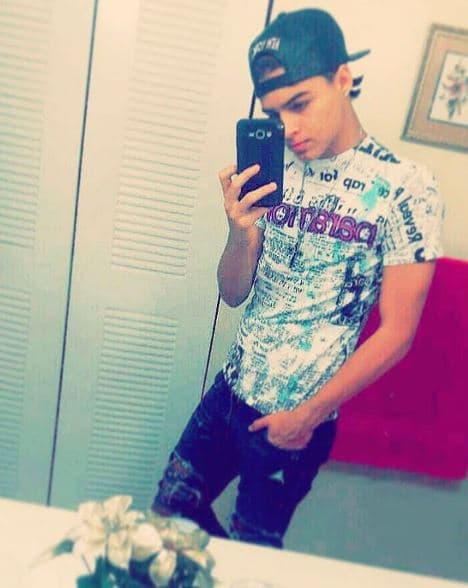 Aunque para Wisin y Mario debe mejorar su técnica vocal, pasó a los Middle Rounds.