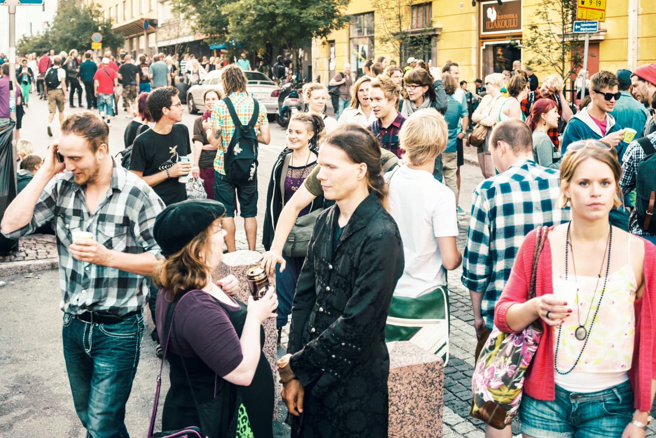 El "país más feliz del mundo" envejece rápidamente y necesita importar trabajadores