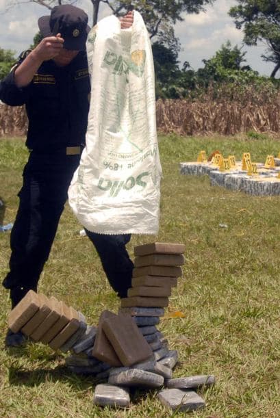 Este dato supone un cambio en la estrategia de los narcotraficantes a la hora de trasladar la droga proveniente de Sudamérica, principalmente cocaína, ya que anteriormente utilizaban los corredores del Pacífico o el Atlántico para llegar a México sin pasar por los países centroamericanos, situación que ha cambiado.