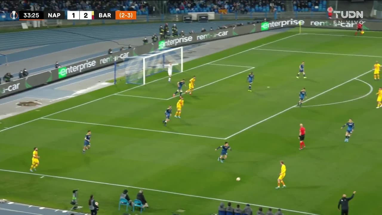 ¡TIRO ATAJADO! disparo por Ferran Torres.