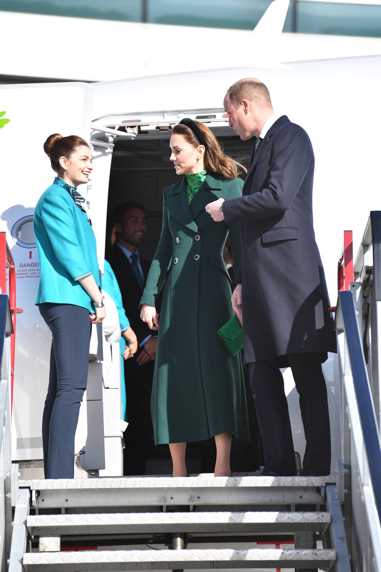 Para su primera visita oficial a Irlanda, la duquesa de Cambridge eligió un vestido verde, color representativo del país que los recibe.