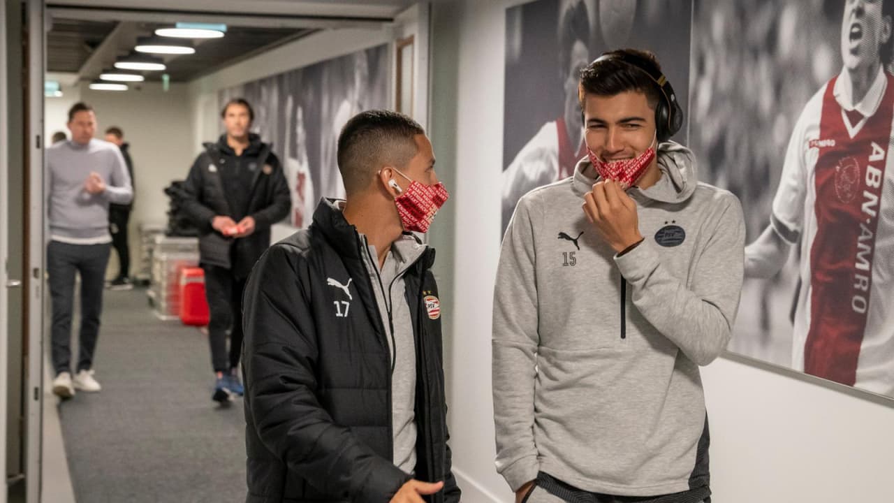 Erick Gutiérrez vuelve a jugar con PSV tras 322 días