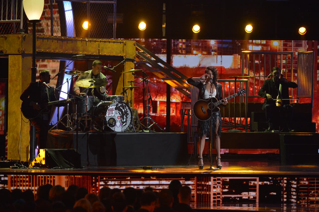 Al contrario de Matisse, Raquel Sofía nos ofreció un ritmo rebelde y atrevido. Ella es amante del pop latino y se nota.