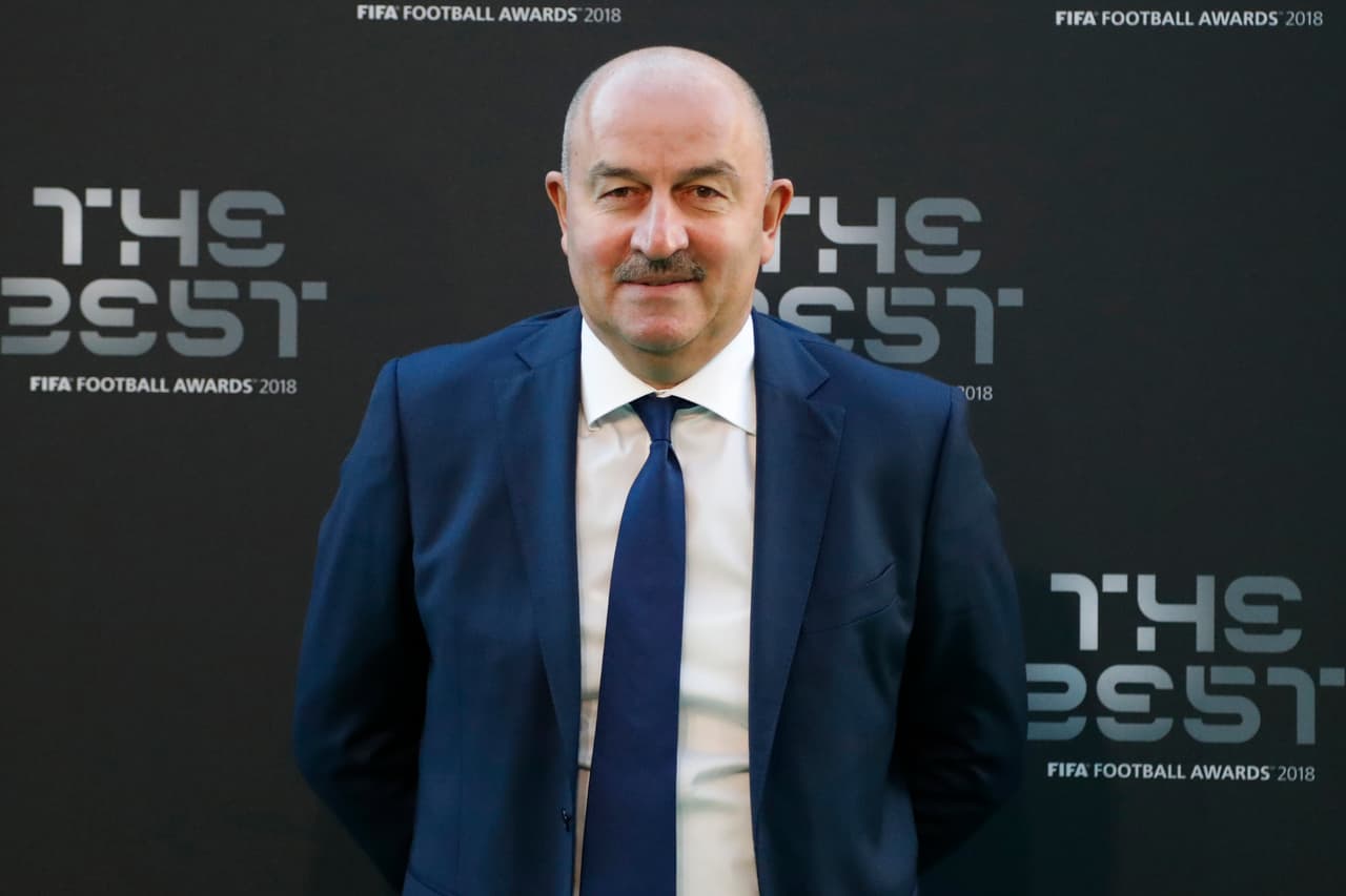 Stanislav Cherchesov, técnico de Rusia.